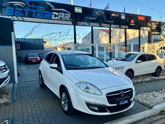 FIAT BRAVO 1.8 ESSENCE 16V FLEX 4P AUTOMATIZADO FIAT BRAVO 1.8 ESSENCE 16V FLEX 4P AUTOMATIZADO